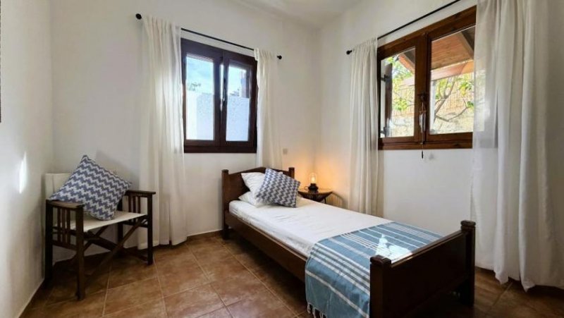 Plaka bei Chania MIT VIDEO - Kreta, Apokoronas: Wunderschönes 2-Schlafzimmer-Haus mit Meerblick, Garten und Dachterrasse in Plaka bei Chania